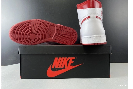 Metallic 555088-103 Retro Jordan (2017) AIR Red 1 555088-103 0503